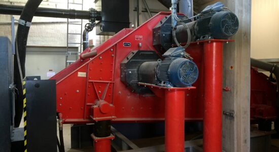 DWS vacuum dewatering screening machine - on site